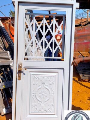 Half-way-glass-door